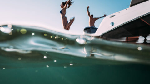 Four Winns Jump from boat