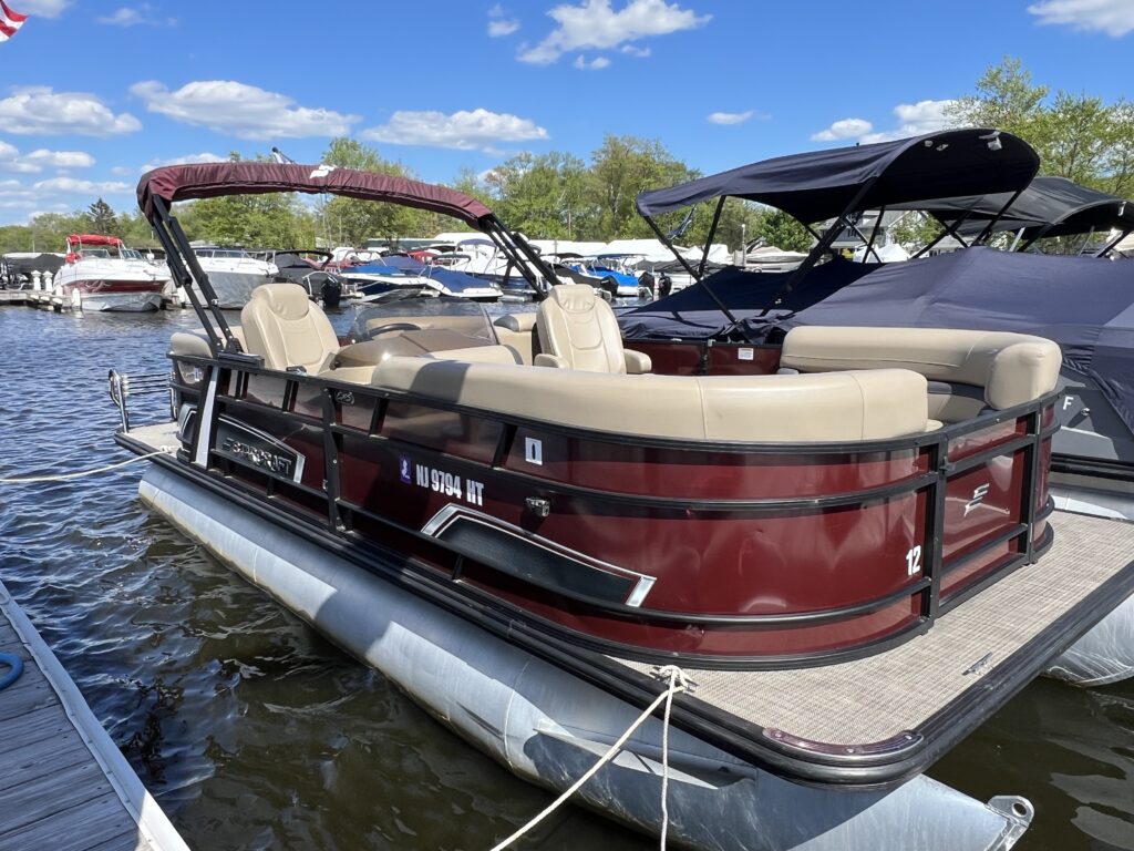 2024 Starcraft Marina EXS 1