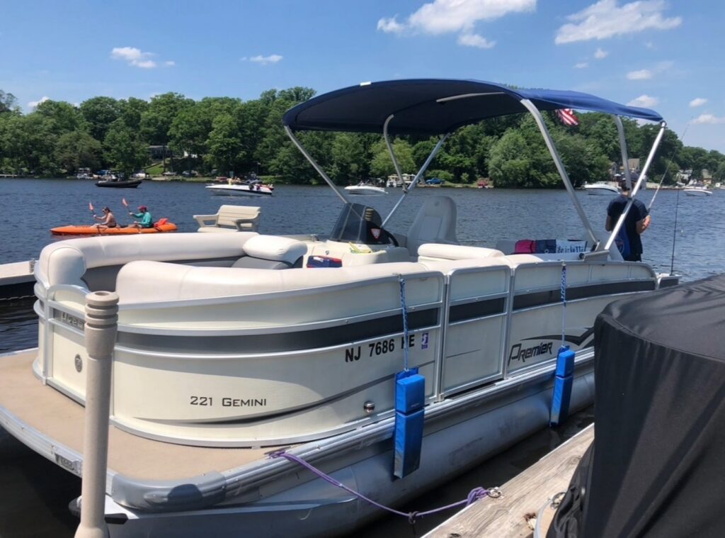 2013 Premier Gemini 221